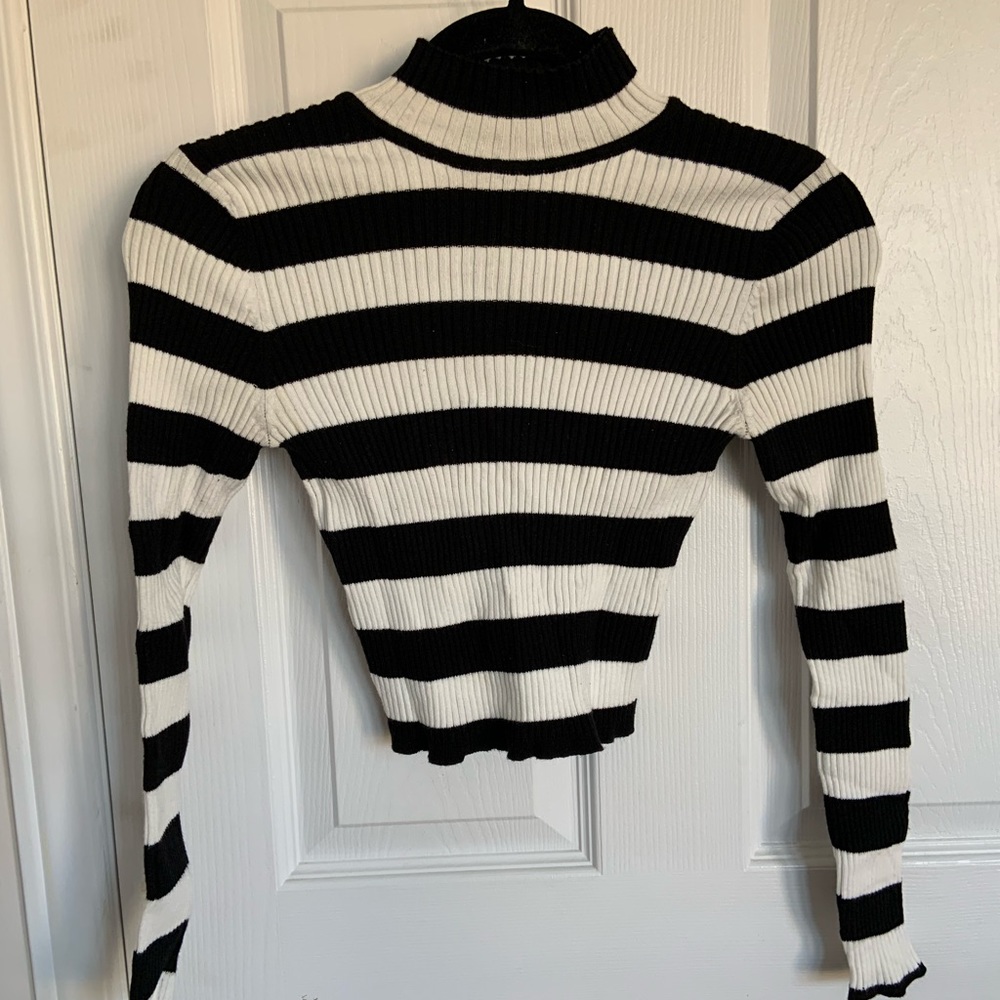 Forever 21, Black and White Long Sleeve Mock Neck Sweater, Size: Small
